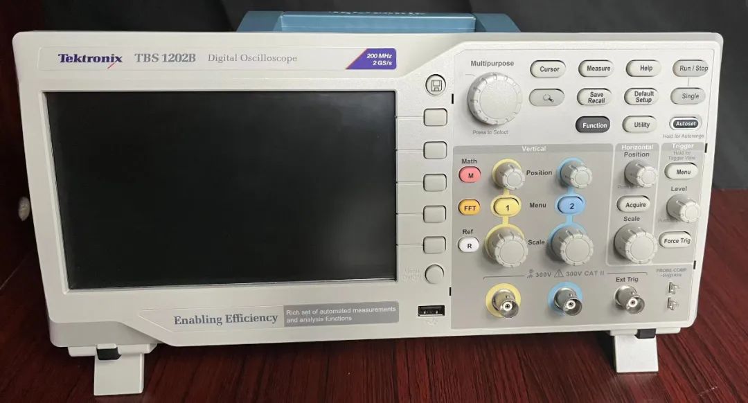 通用数字存储示波器的基本功能及技术参数,59cb1dc4-01ea-11ed-ba43-dac502259ad0.jpg,第2张