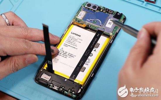 Lenovo S5拆机解析:堪称千元机中的“扛把子”,第8张 Lenovo S5拆机解析:堪称千元机中的“扛把子”,Lenovo S5拆机解析:堪称千元机中的“扛把子”,第8张