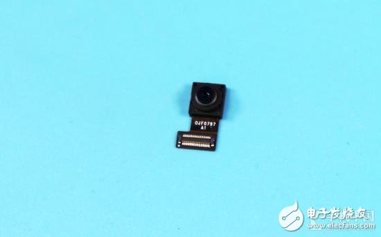 Lenovo S5拆机解析:堪称千元机中的“扛把子”,第10张 Lenovo S5拆机解析:堪称千元机中的“扛把子”,Lenovo S5拆机解析:堪称千元机中的“扛把子”,第10张