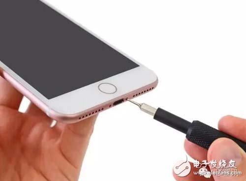 一切为了防水！一文展示iPhone 7 Plus完整拆解,第3张